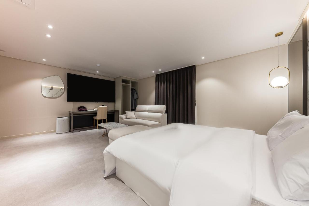 Hotel Lium Cheonan Ngoại thất bức ảnh