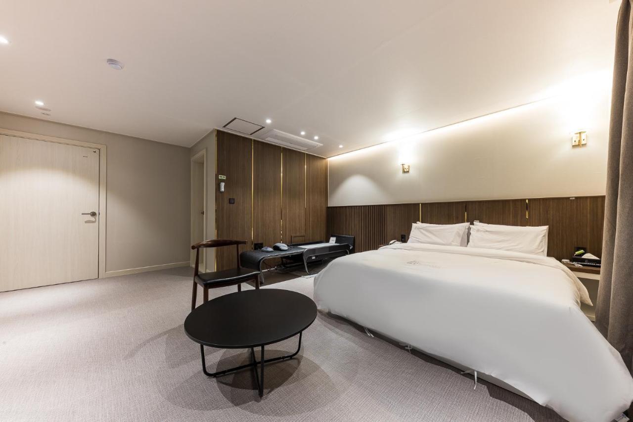 Hotel Lium Cheonan Ngoại thất bức ảnh