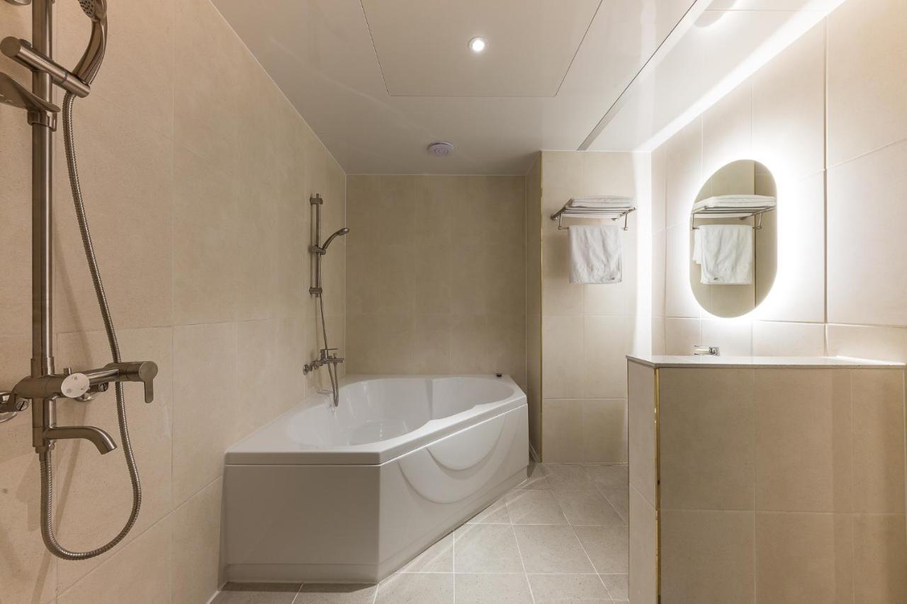 Hotel Lium Cheonan Ngoại thất bức ảnh