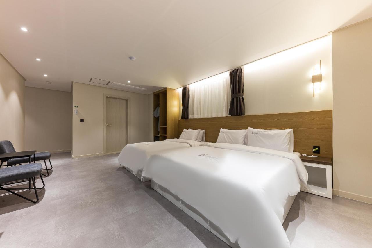 Hotel Lium Cheonan Ngoại thất bức ảnh