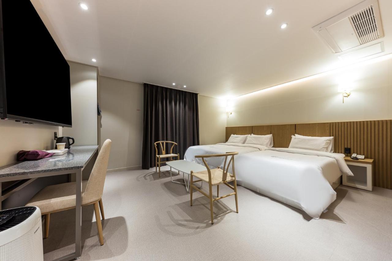 Hotel Lium Cheonan Ngoại thất bức ảnh